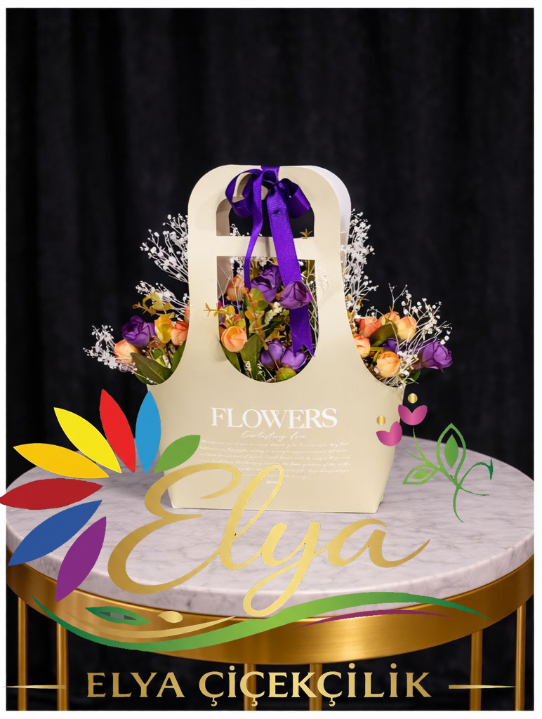 Lila Zerafet Çanta Aranjmanı: Şıklığın ve Modernliğin Buluşması